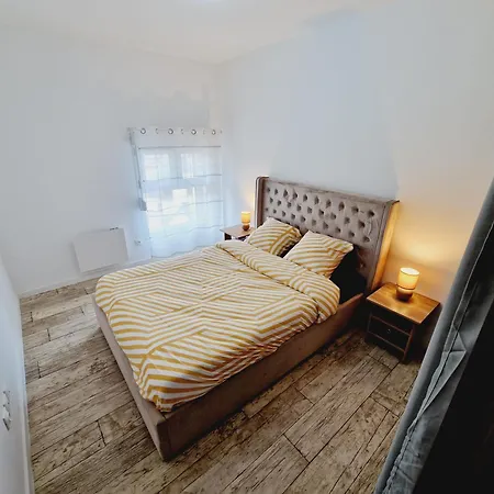 Appartement Au Bon Plan à Maubeuge Extérieur photo