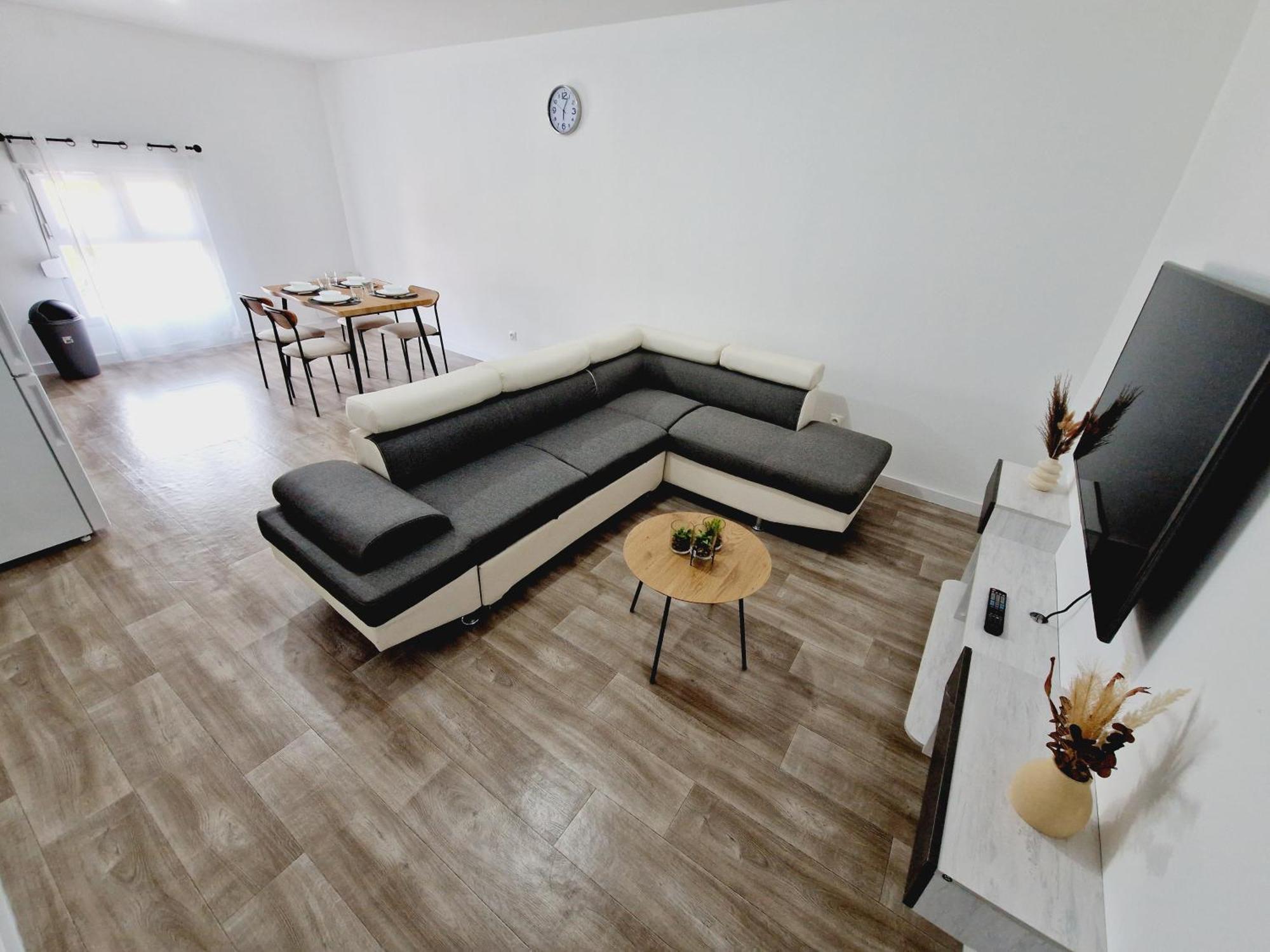 Au Bon Plan Apartment