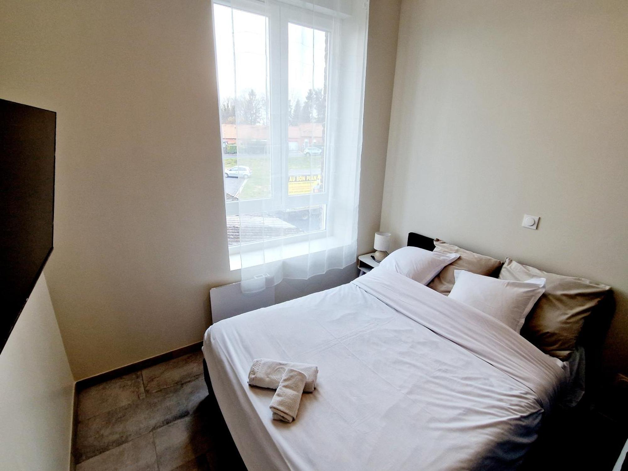 Au Bon Plan Apartment *